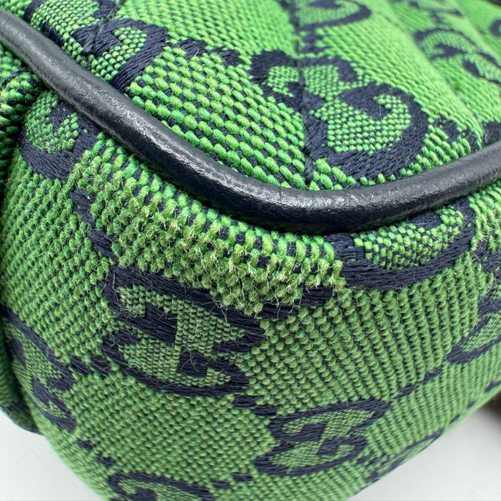 Gucci GG Canvas Small Marmont Matelassê Shoulder bag. - Picture 8 of 15